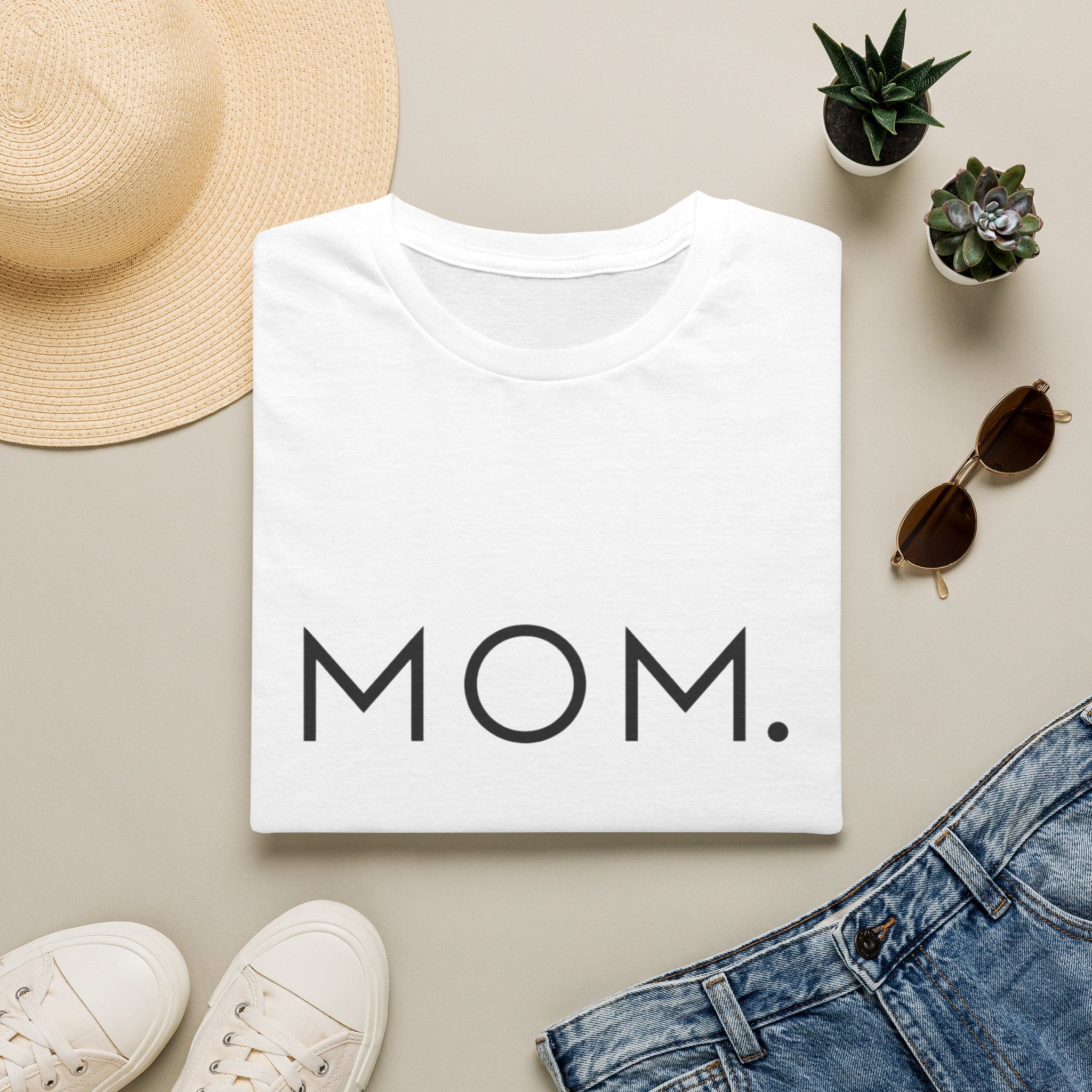 MOM. Classic Tee