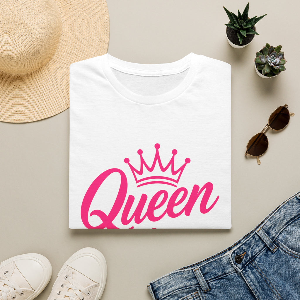 Queen Mom Berry Tee
