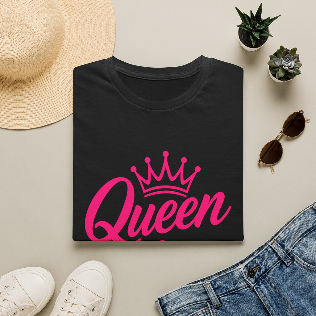 Queen Mom Berry Tee